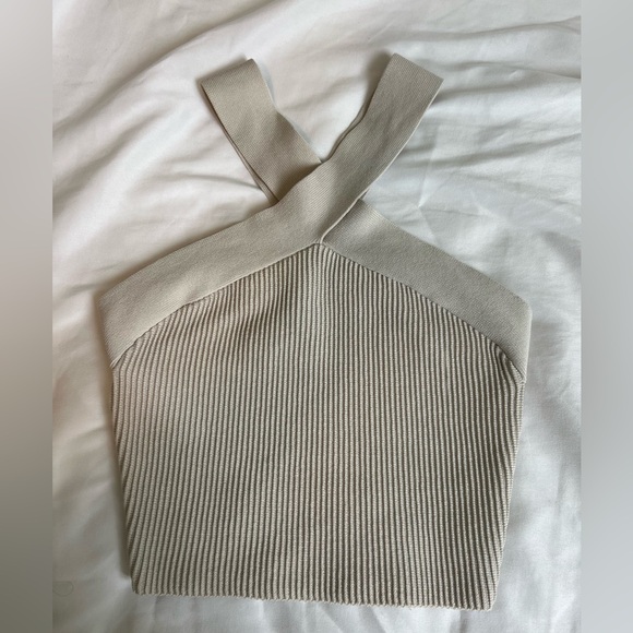 Aritzia Babaton Sculpt Knit Criss Cross Cropped Tank Matte Pearl - Picture 4 of 7